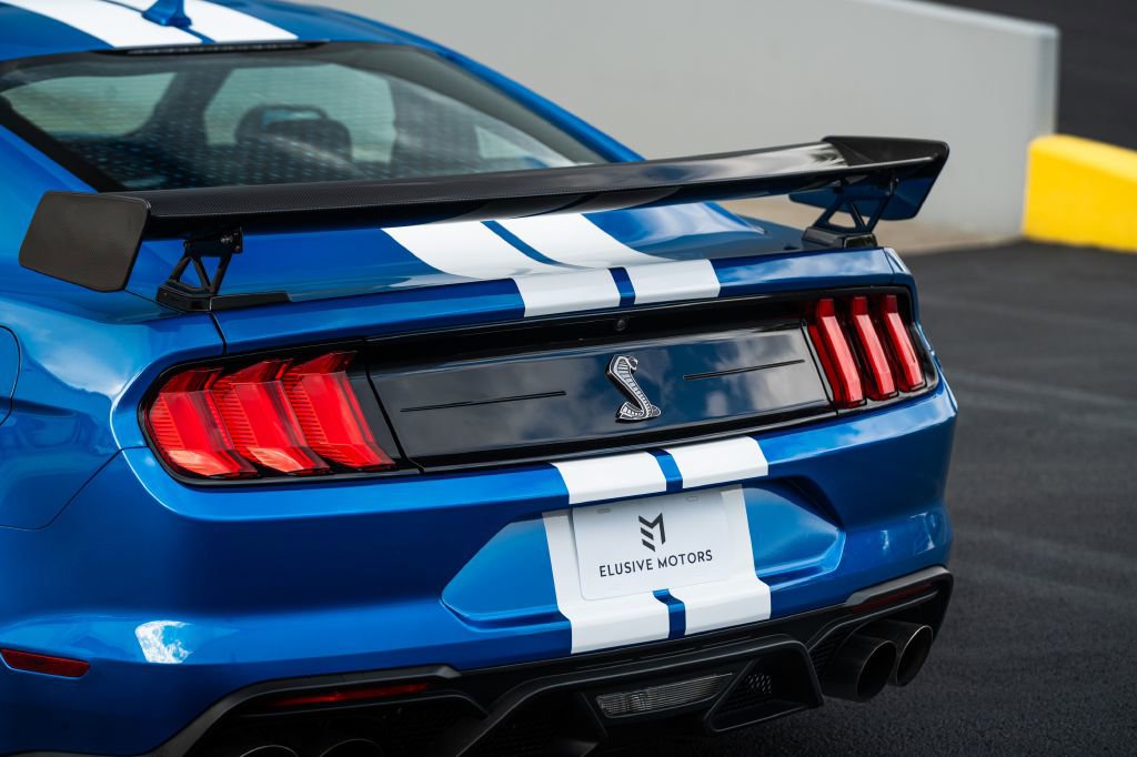 Used 2021 Ford Mustang Shelby GT500 w/ Carbon Fiber Track Pack image 17