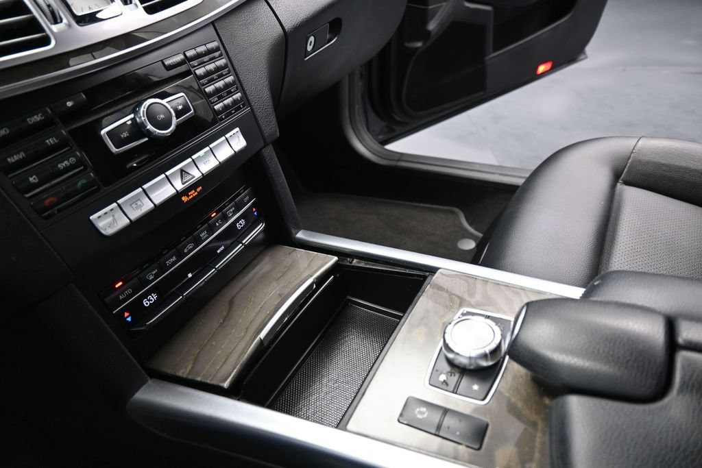Used 2014 Mercedes-Benz E 350 Sedan image 17
