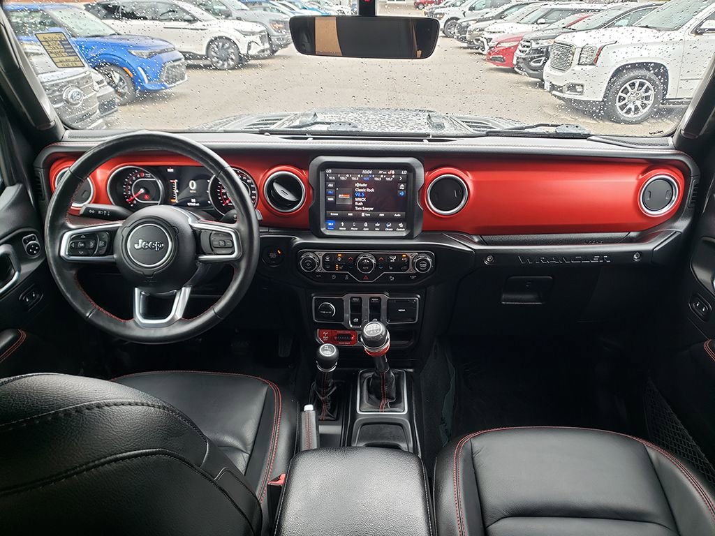 Used 2018 Jeep Wrangler Rubicon AWD/4WD image 16