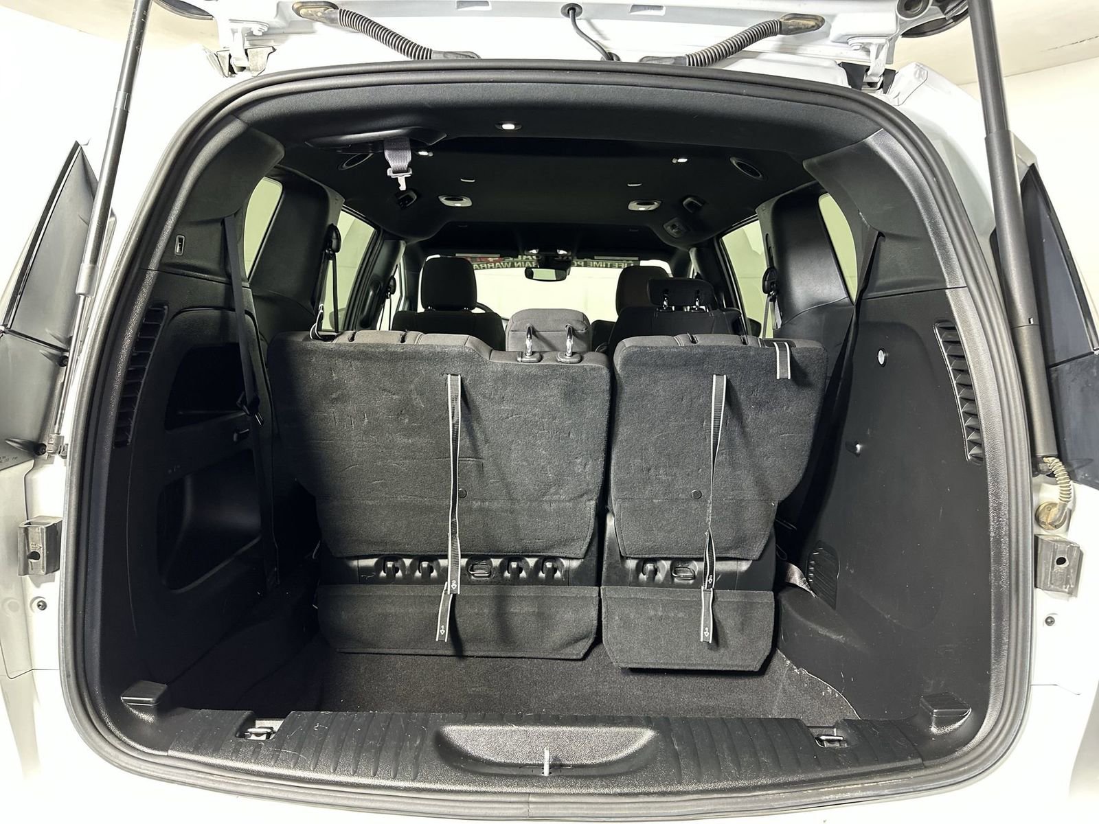 Used 2023 Chrysler Pacifica Touring image 25