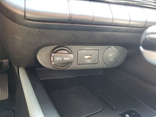 Used 2024 Hyundai Elantra Limited FWD image 35