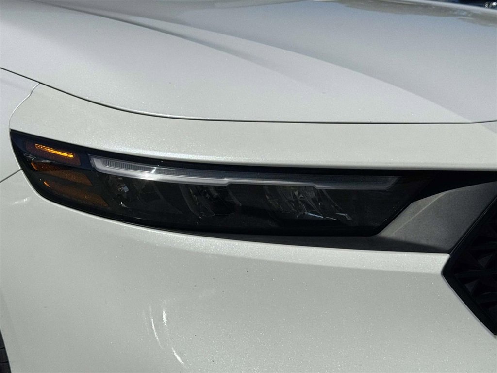 Certified 2023 Honda Accord EX image 7