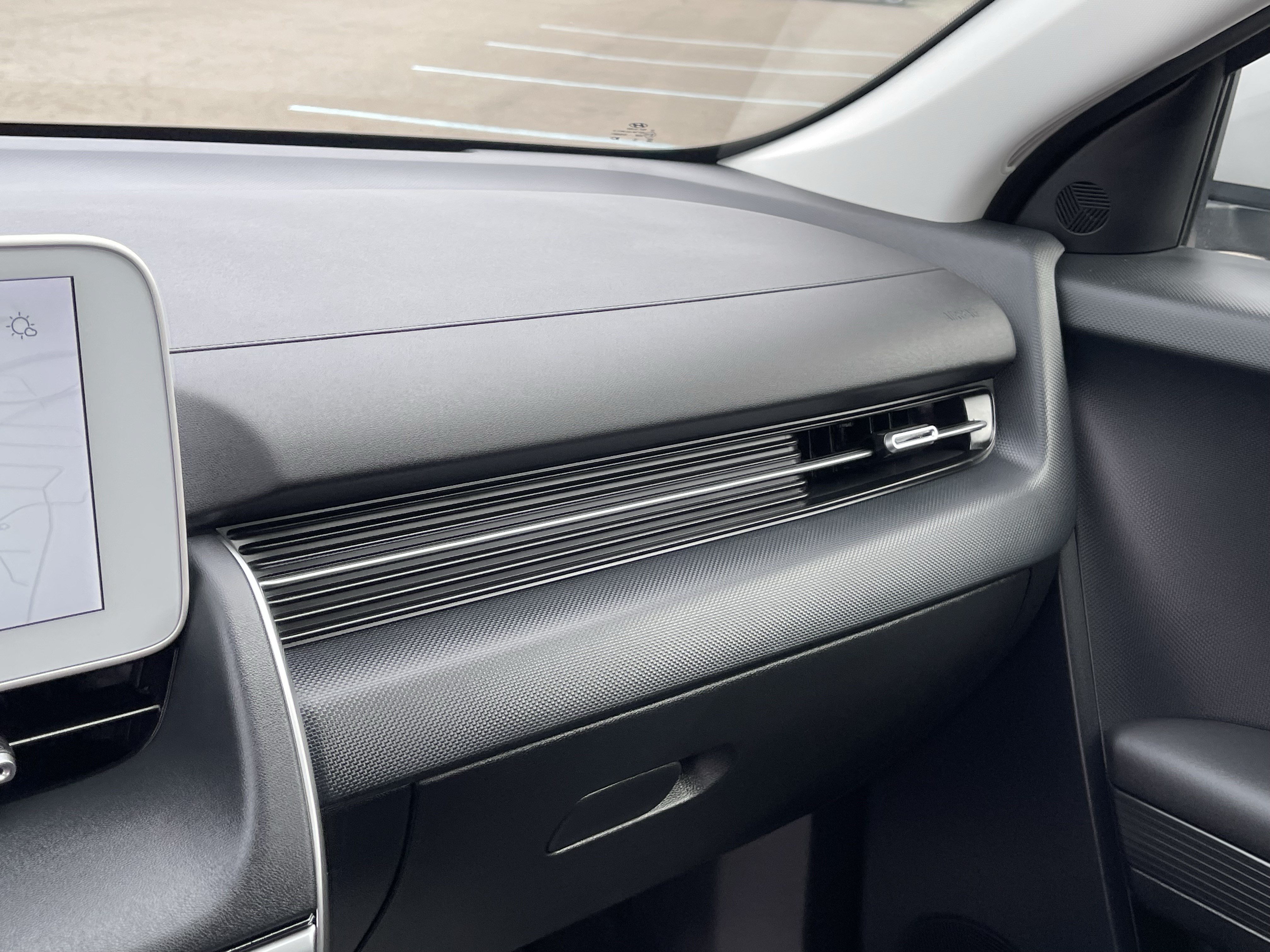 Certified 2024 Hyundai Ioniq 5 SEL RWD image 25