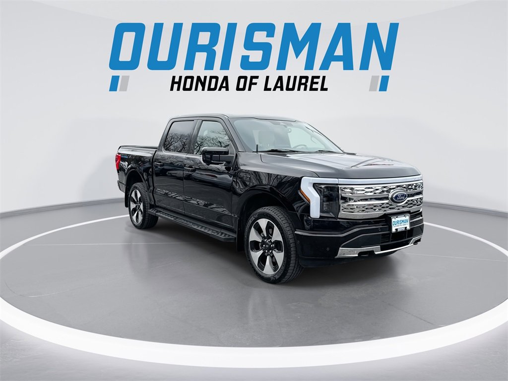 Used 2023 Ford F150 Lightning Platinum image 2