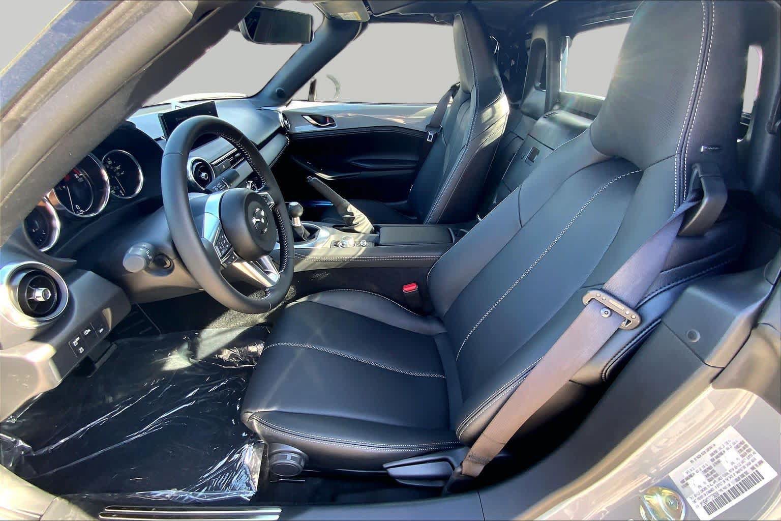 New 2026 MAZDA MX-5 Miata RF Grand Touring RWD image 5