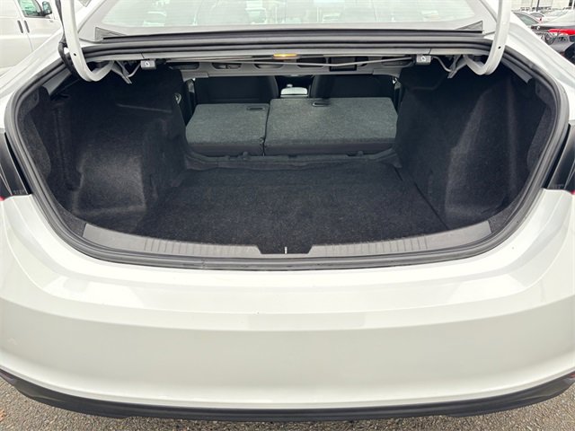 Used 2023 Chevrolet Malibu LT image 31