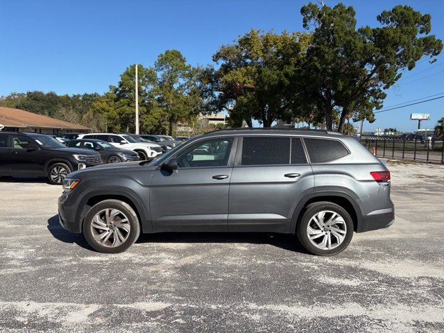 Used 2023 Volkswagen Atlas SE w/ Panoramic Sunroof Package image 17