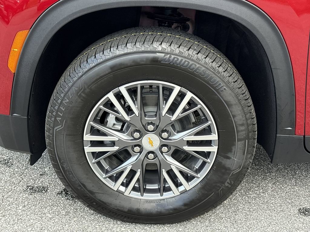 New 2025 Chevrolet Traverse LT image 34