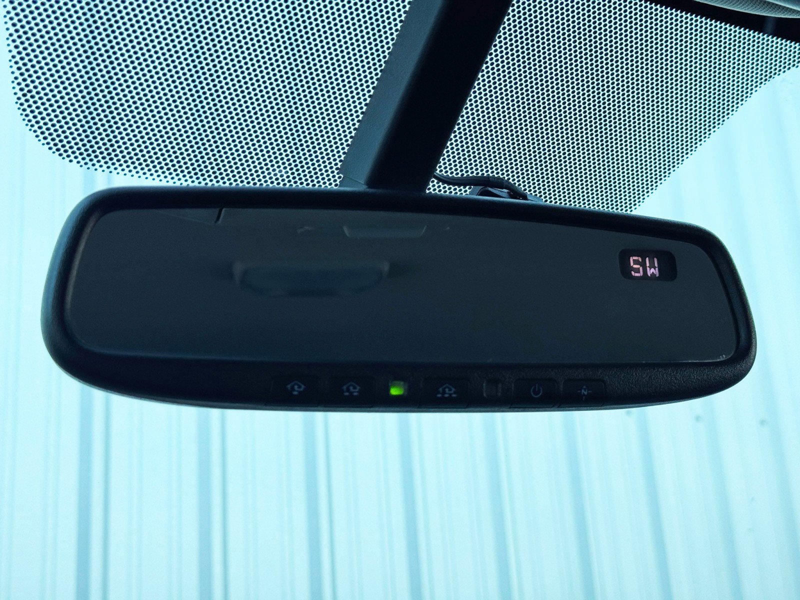 Used 2015 Toyota Tundra Limited w/ Limited Premium Package image 30