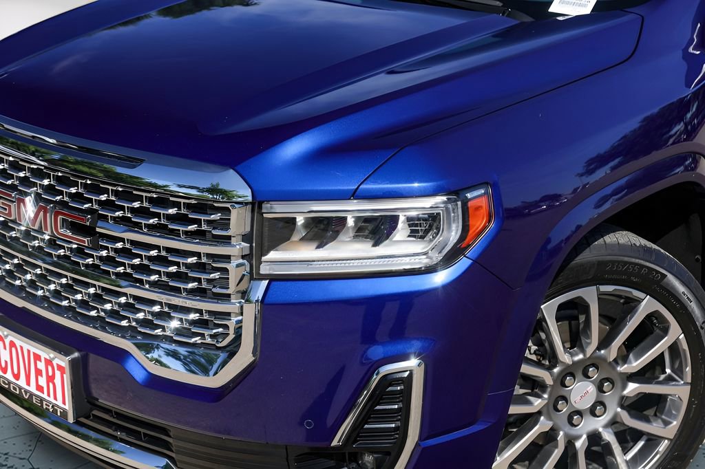 Used 2023 GMC Acadia Denali image 3