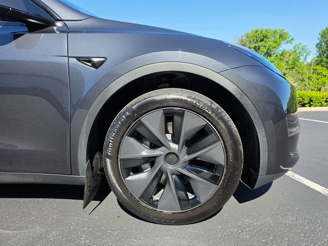Used 2025 Tesla Model Y Long Range RWD image 5