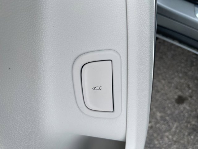 New 2026 Buick Enclave Avenir w/ LPO, Floor Liner Package image 12