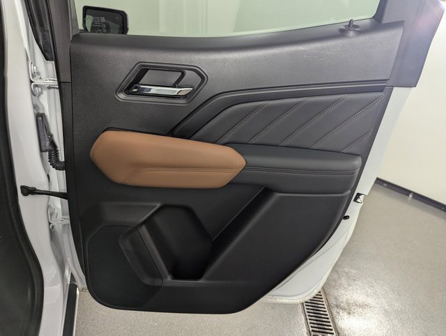 Used 2024 GMC Canyon AT4 w/ AT4 Premium Package image 25