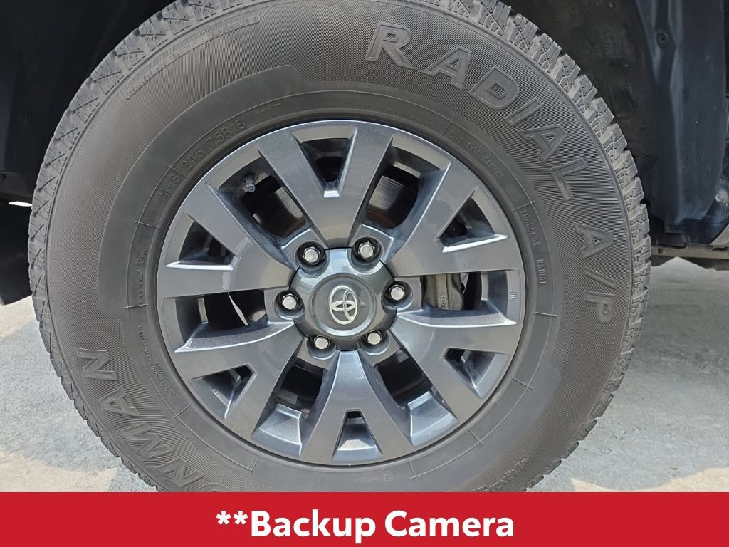 Used 2022 Toyota Tacoma SR5 AWD/4WD image 4
