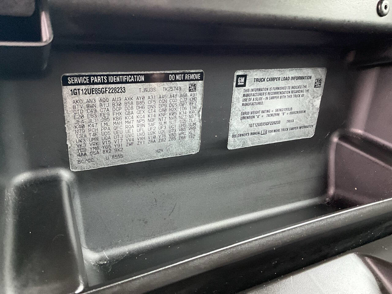 Used 2016 GMC Sierra 2500 Denali w/ Duramax Plus Package AWD/4WD image 29