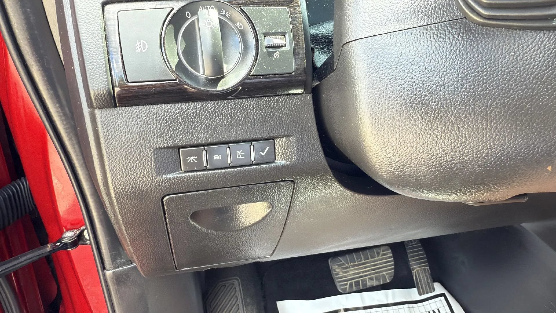 Used 2013 Chevrolet Captiva Sport LT w/ Convenience Package FWD image 16