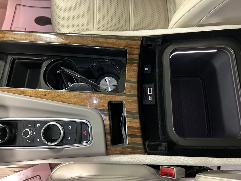 Used 2023 Cadillac Escalade Premium Luxury Platinum w/ LPO, Floor Liner Package AWD/4WD image 21
