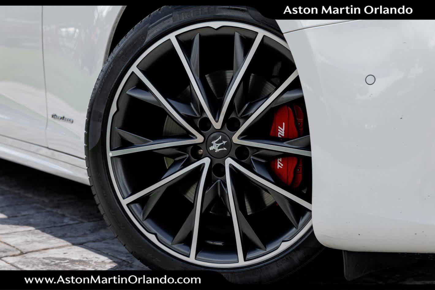 Used 2020 Maserati Ghibli GranLusso RWD image 4