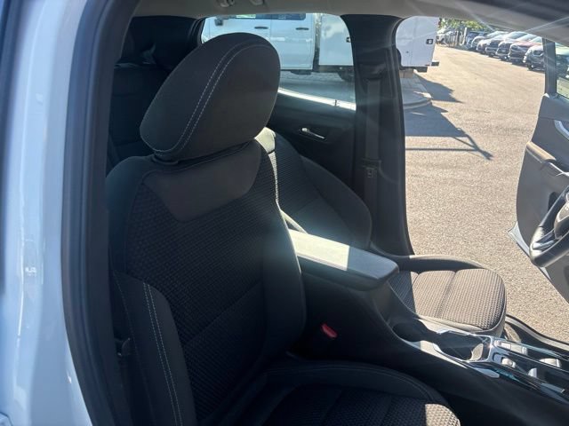 Used 2023 Chevrolet Bolt EUV LT w/ Comfort Package FWD image 32
