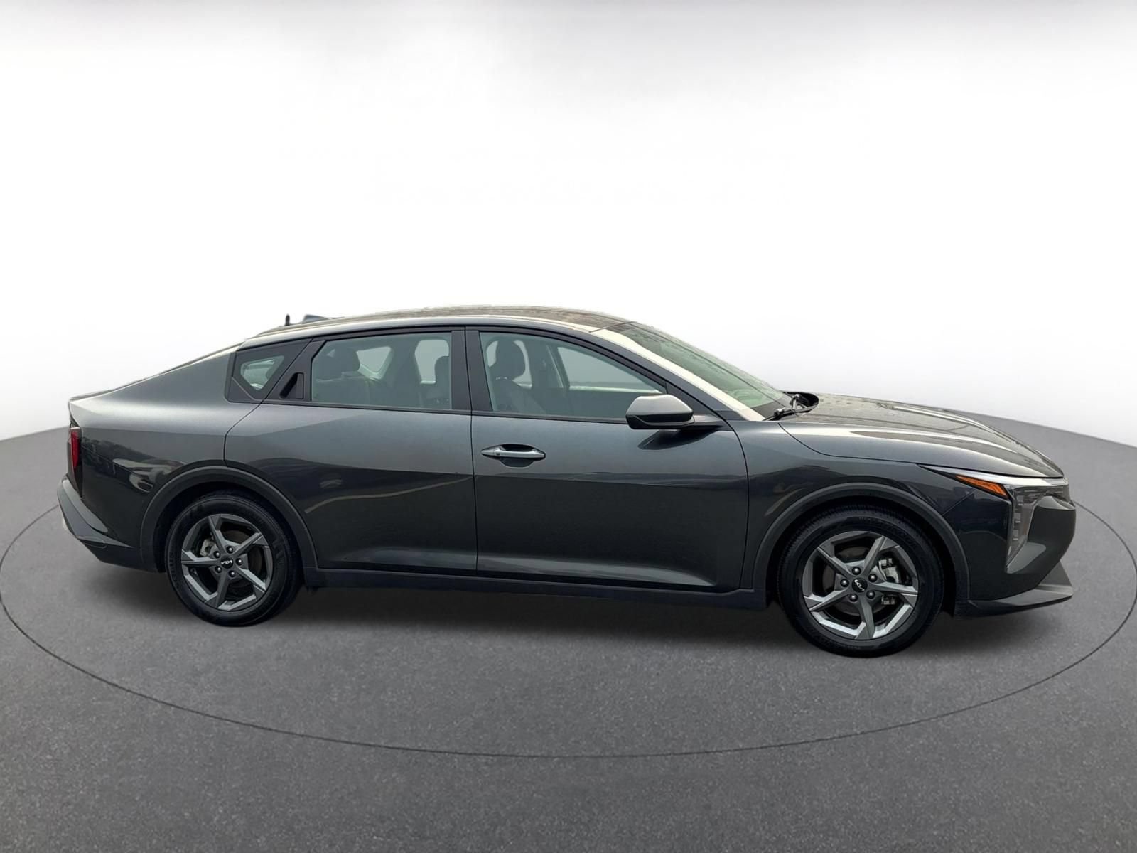 Used 2025 Kia K4 FWD image 15