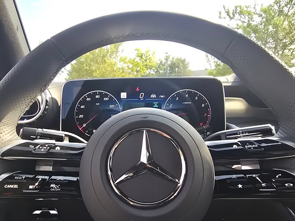 New 2027 Mercedes-Benz GLC 300 4MATIC image 28