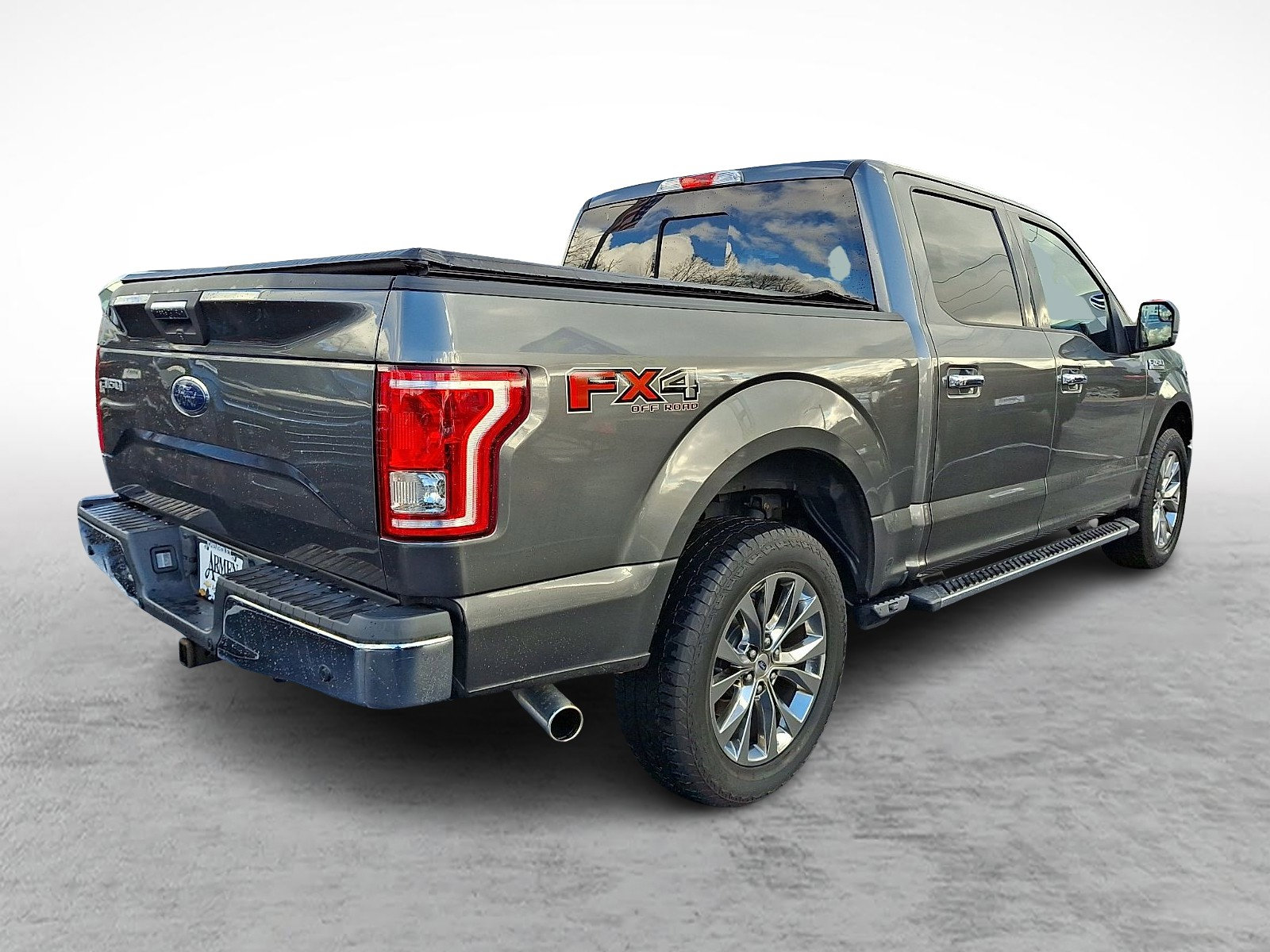 Used 2017 Ford F150 XLT w/ Equipment Group 302A Luxury image 7