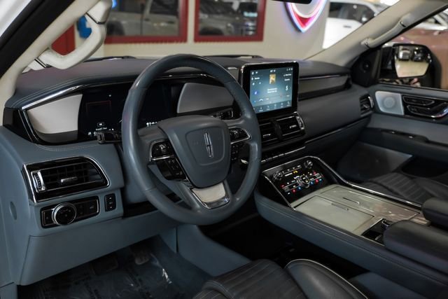 Used 2020 Lincoln Navigator Black Label image 5