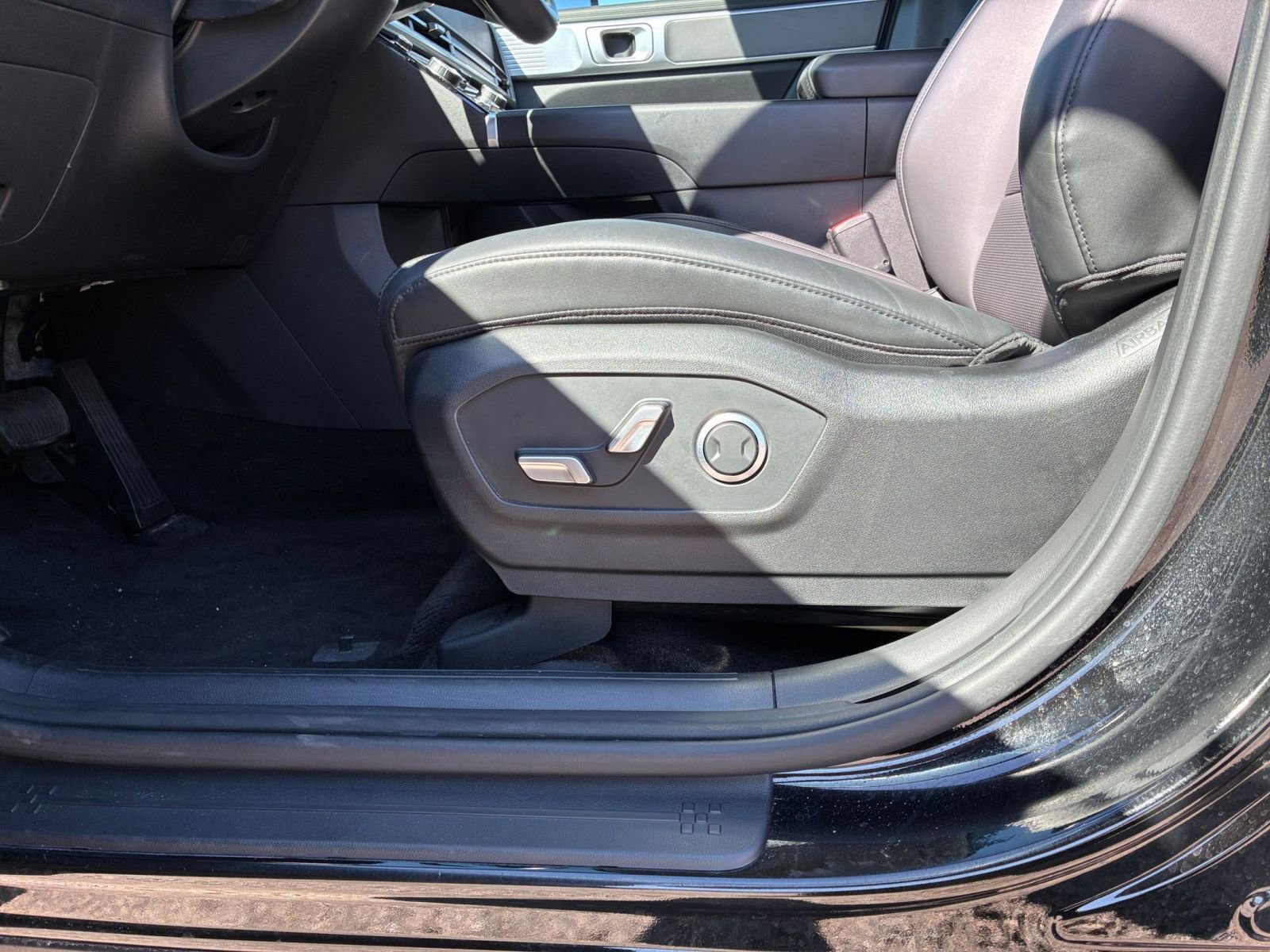 Used 2025 Hyundai Santa Fe SEL AWD/4WD image 23