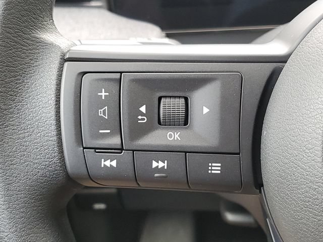 New 2026 Nissan Kicks SV w/ Cold Weather Package AWD/4WD image 9