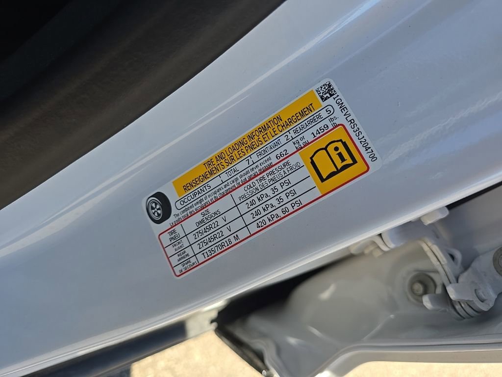 Used 2025 Chevrolet Traverse RS w/ LPO, Floor Liner Package AWD/4WD image 17