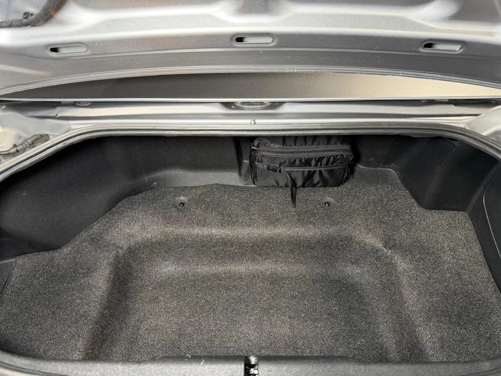 Used 2010 MAZDA MX-5 Miata Touring w/ Suspension Pkg RWD image 13
