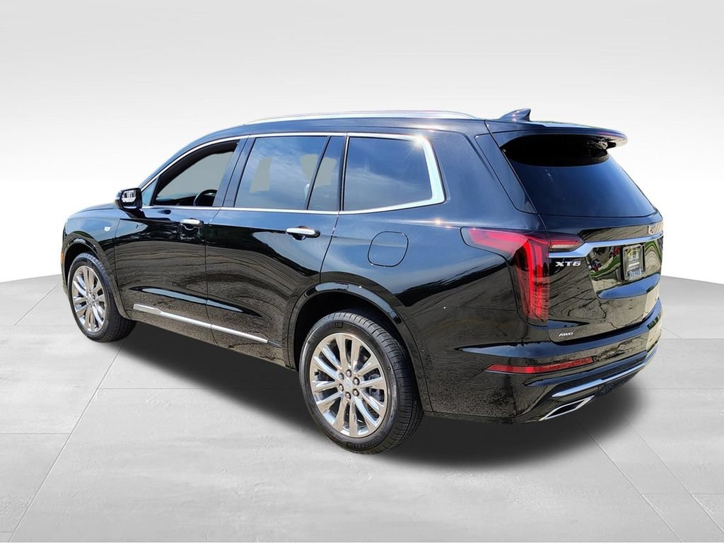 Used 2023 Cadillac XT6 Premium Luxury w/ Technology Package AWD/4WD image 8