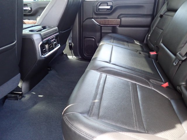 Used 2023 GMC Sierra 2500 Denali w/ Denali Black Diamond Edition AWD/4WD image 9