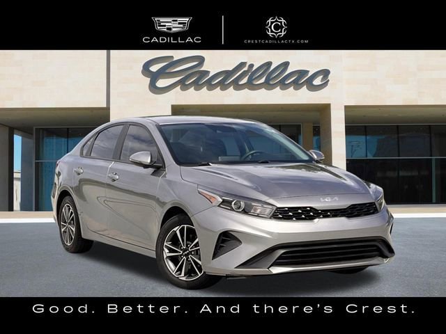 Used 2024 Kia Forte LXS w/ LXS Technology Package FWD image 2