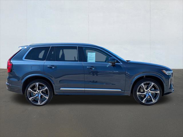 Used 2025 Volvo XC90 B6 Ultra w/ Lounge Package image 6