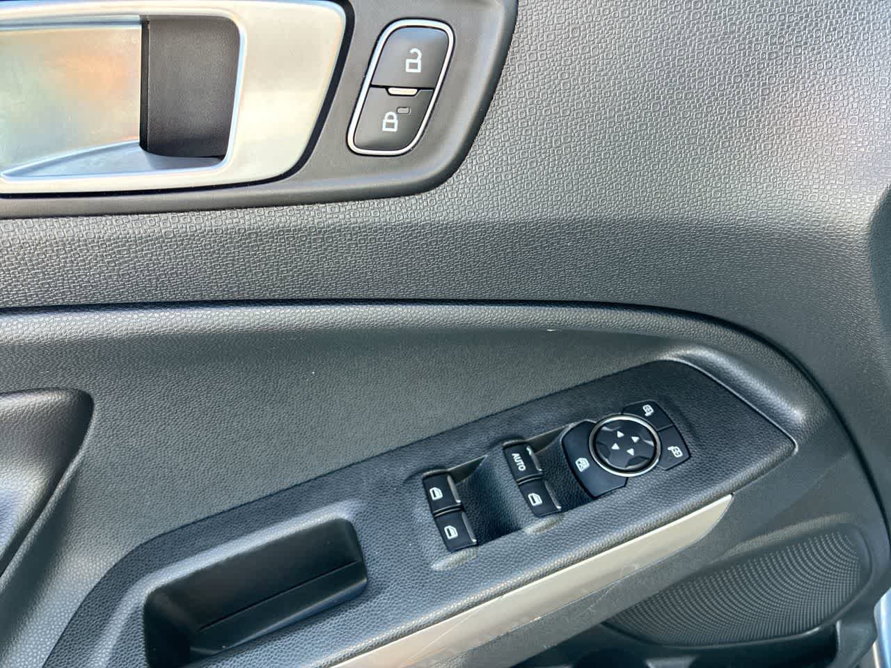 Used 2021 Ford EcoSport Titanium FWD image 23