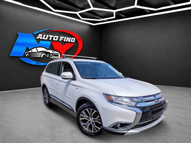 Used 2016 Mitsubishi Outlander GT AWD/4WD image 2