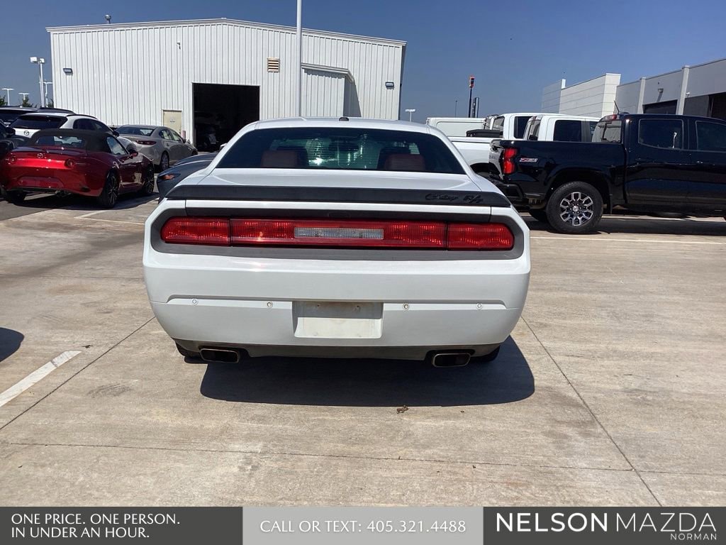 Used 2014 Dodge Challenger R/T Plus RWD image 7