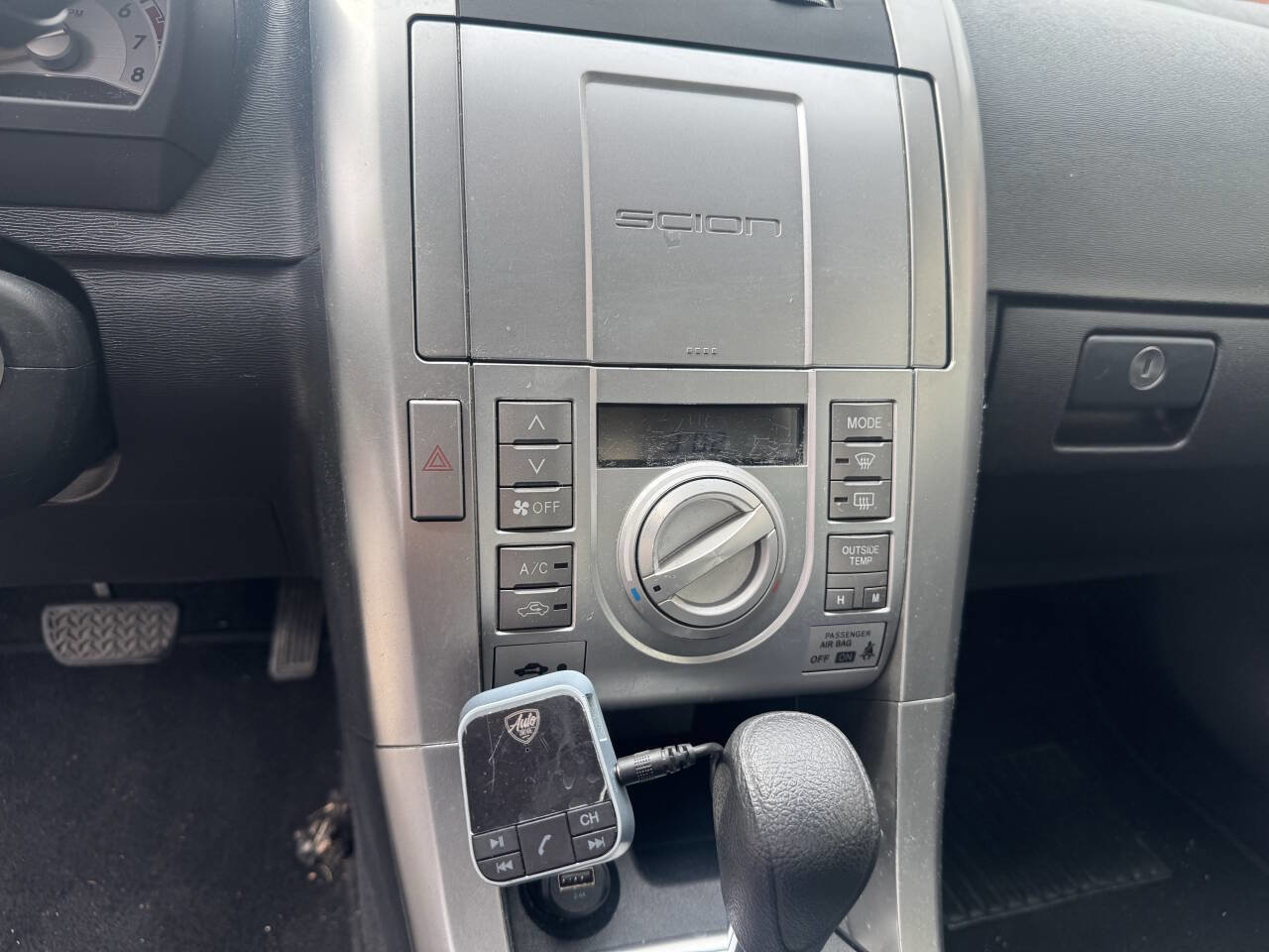 Used 2009 Scion tC FWD image 18
