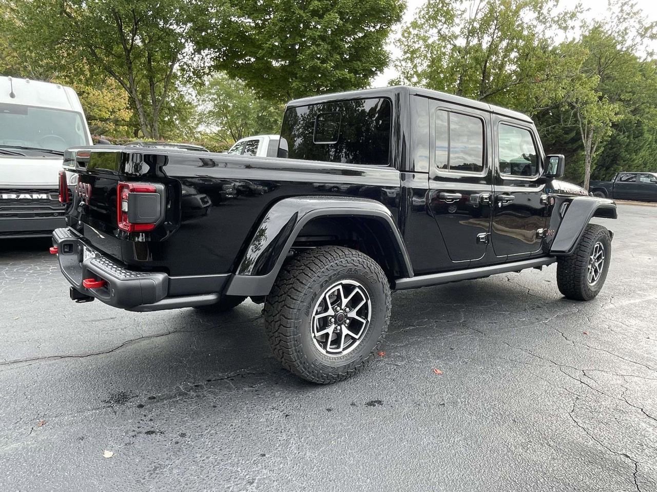 New 2025 Jeep Gladiator Rubicon image 9