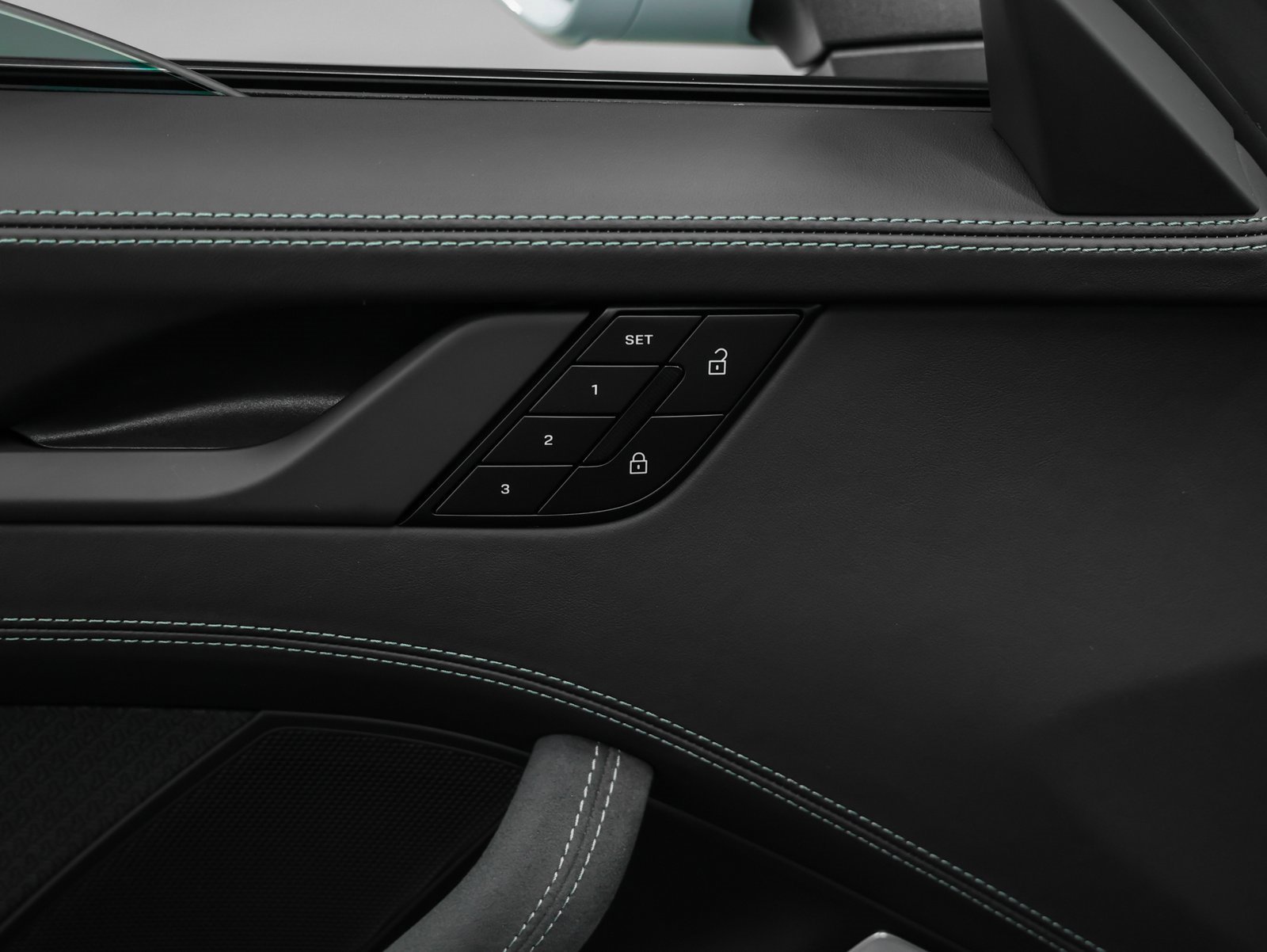 Used 2025 Porsche 911 Targa 4 GTS image 45