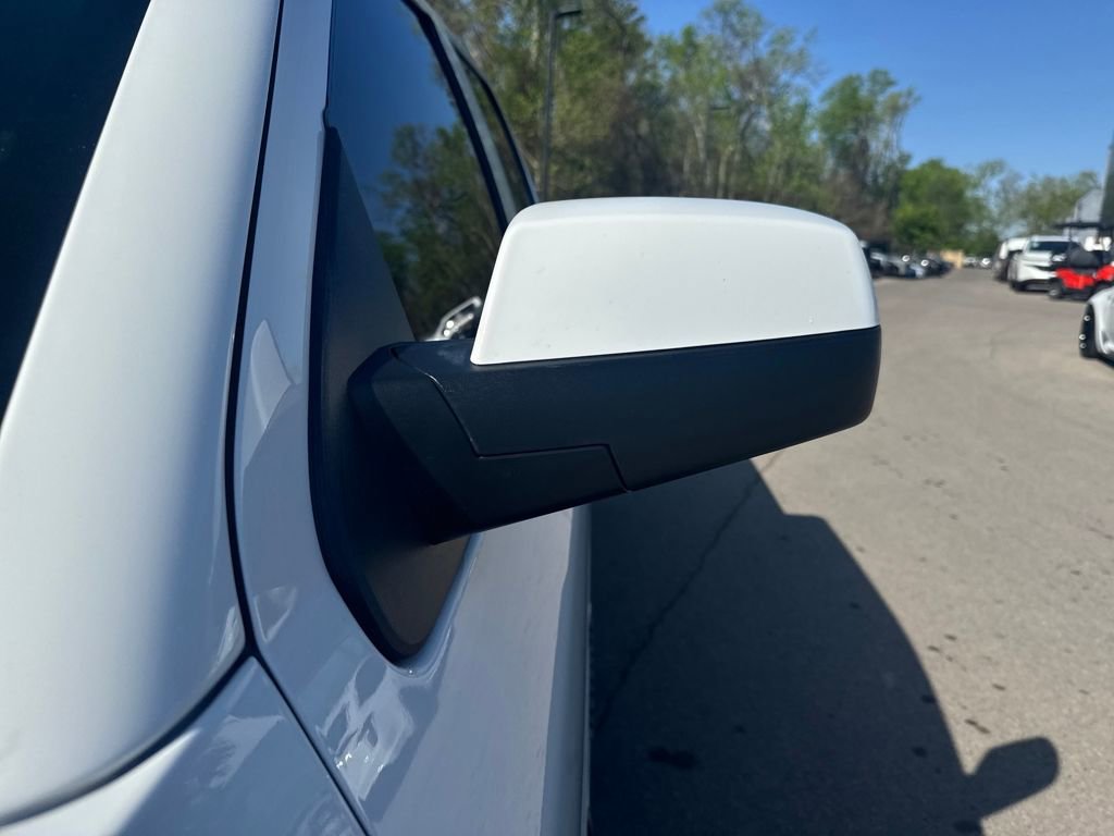 Used 2018 Chevrolet Silverado 1500 LT w/ All Star Edition image 35