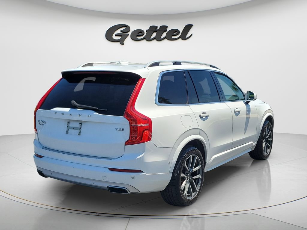 Used 2018 Volvo XC90 T6 Momentum w/ Convenience Package image 6