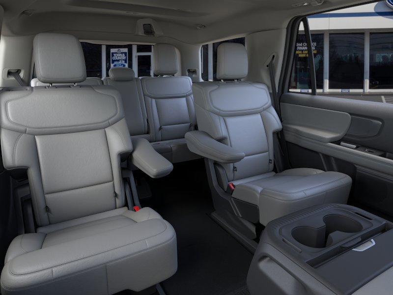 New 2026 Ford Expedition Active AWD/4WD image 11
