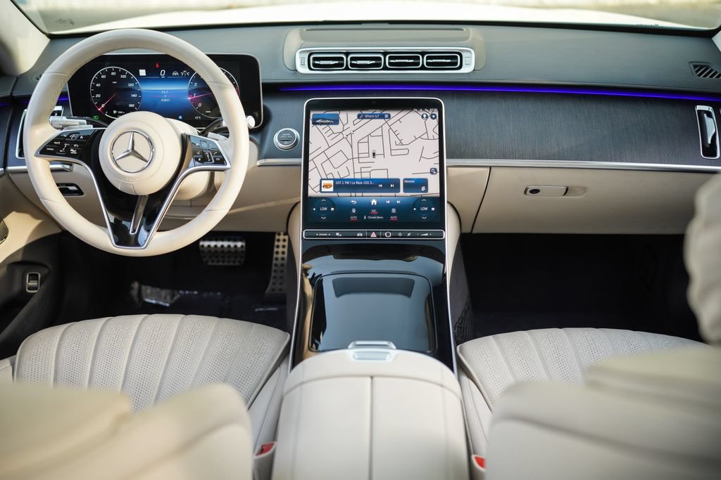 Used 2022 Mercedes-Benz S 500 4MATIC w/ AMG Line Package image 20
