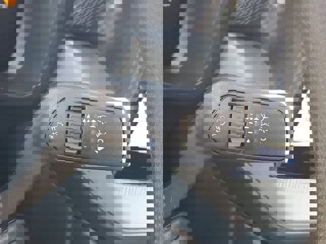 New 2025 Ford Maverick XL w/ Equipment Group 101A image 18