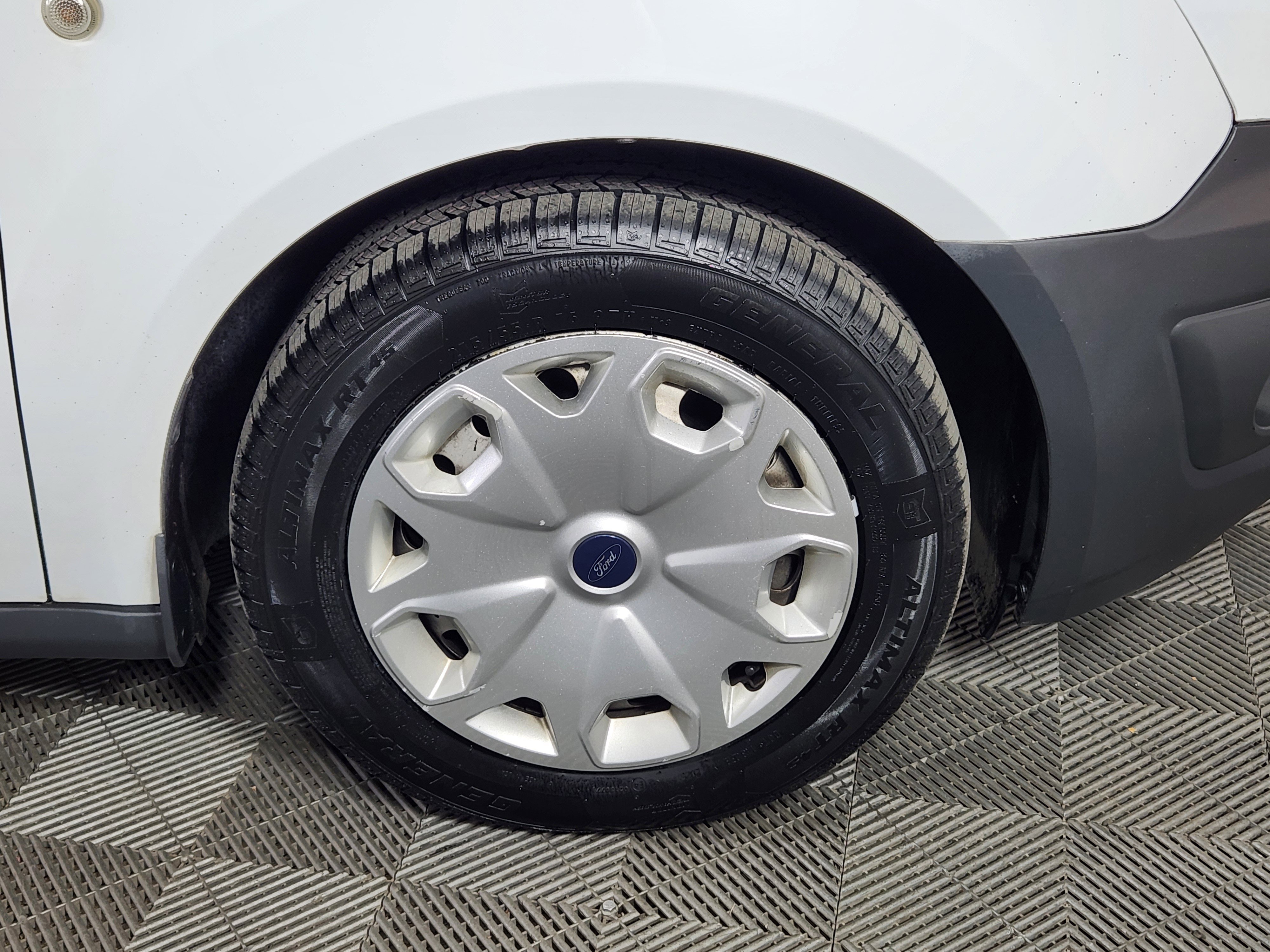 Certified 2018 Ford Transit Connect XL image 9