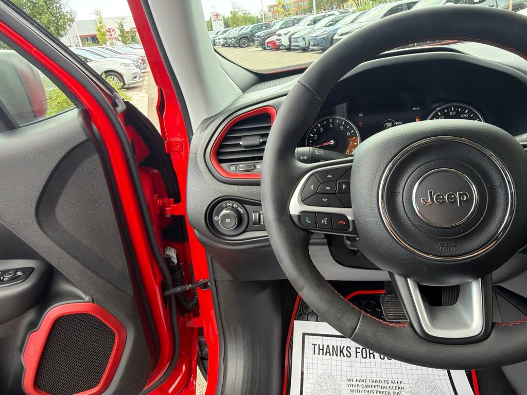 Used 2020 Jeep Renegade Trailhawk AWD/4WD image 24