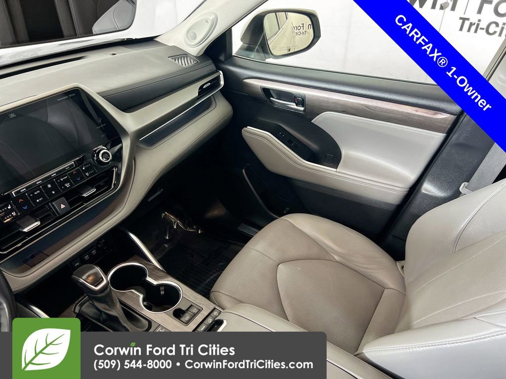 Used 2021 Toyota Highlander Limited image 29