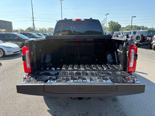 Used 2026 Ford F350 Platinum w/ FX4 Off-Road Package AWD/4WD image 36